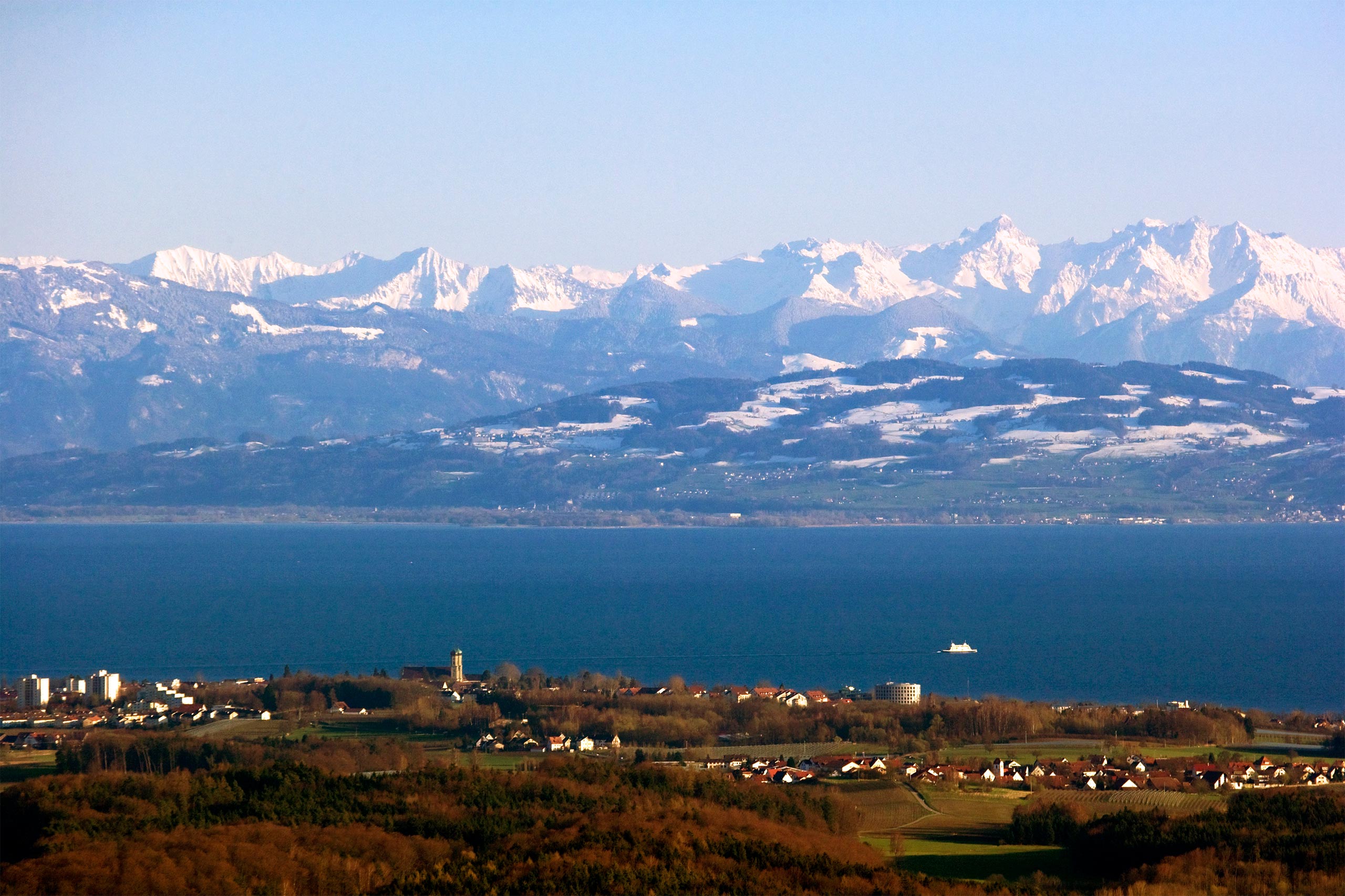 Bodensee und Alpenblick